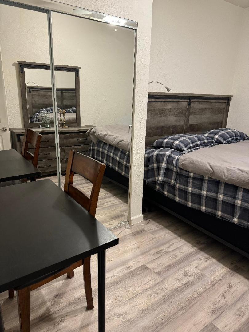 Bumblebee House Apartment Oakland Ngoại thất bức ảnh