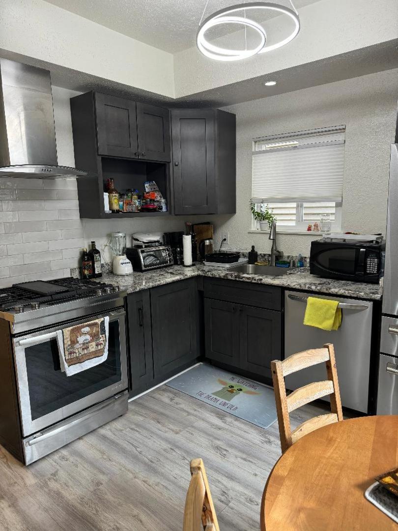 Bumblebee House Apartment Oakland Ngoại thất bức ảnh