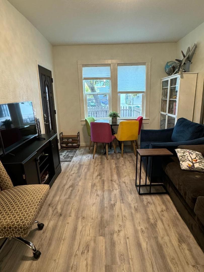 Bumblebee House Apartment Oakland Ngoại thất bức ảnh